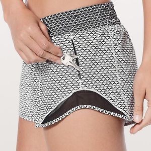 Lululemon Hotty hot shorts
